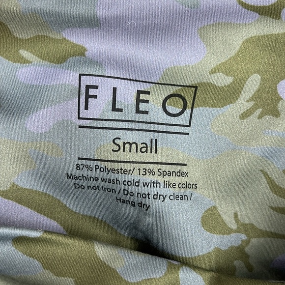 NWT Fleo El Toro 25” Leggings Cadence Camo Womens Size S Workout Active Pants - Picture 6 of 8